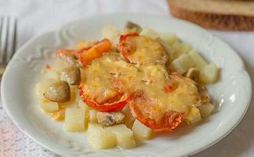 Картошка с грибами и сыром